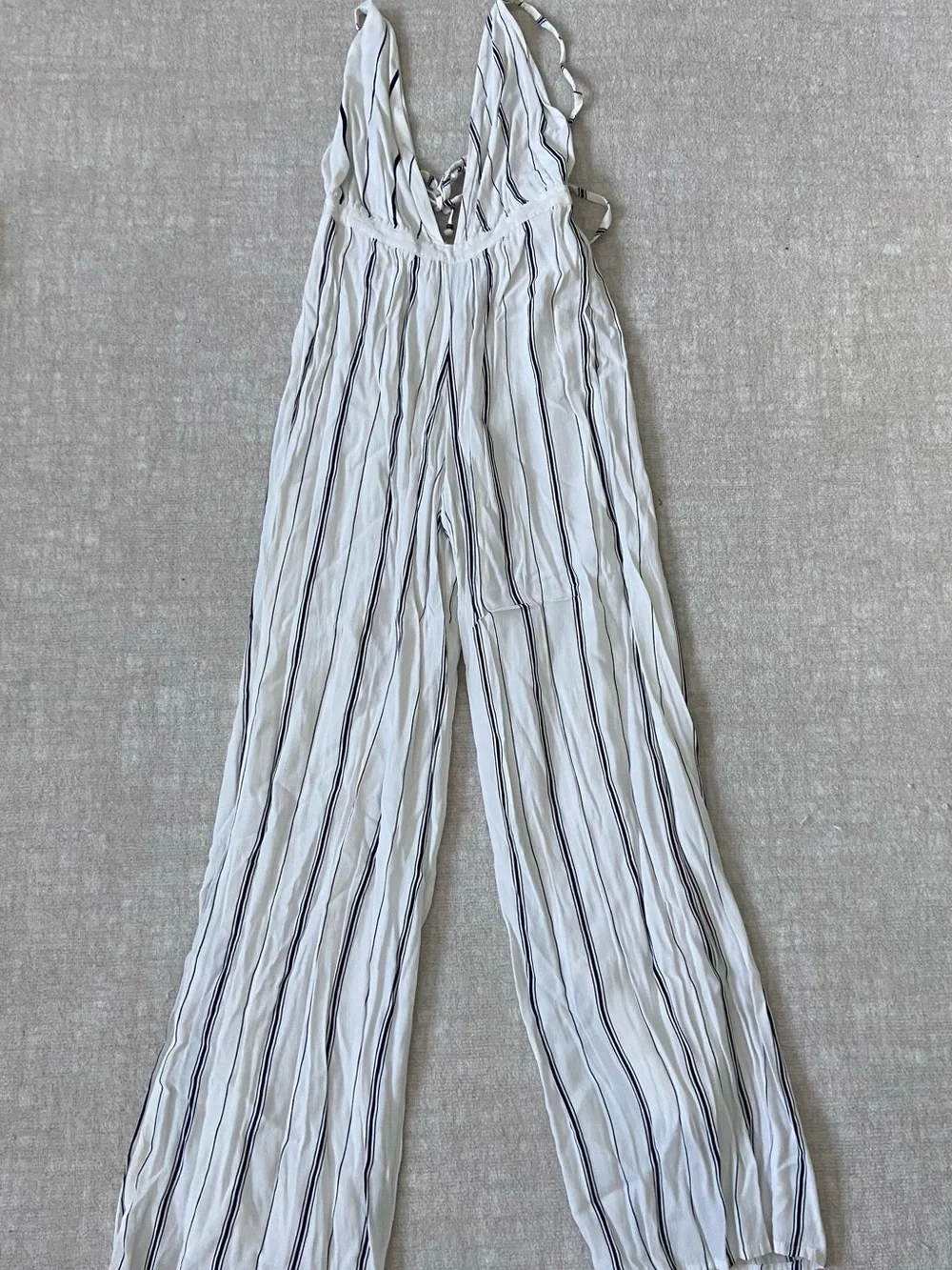 Faithfull the Brand sleeveless plunging